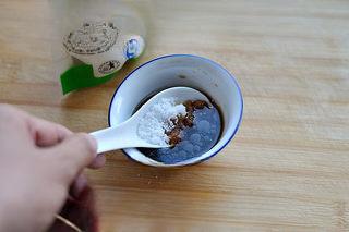 Mapo Tofu with Peanuts step 7: Add one tablespoon of sugar and a little water to make the sauce, then set aside