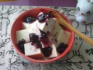 Creamy Milk Recipe step 8: I didn't add sugar when steaming, so you can use jam to adjust the flavor. This 