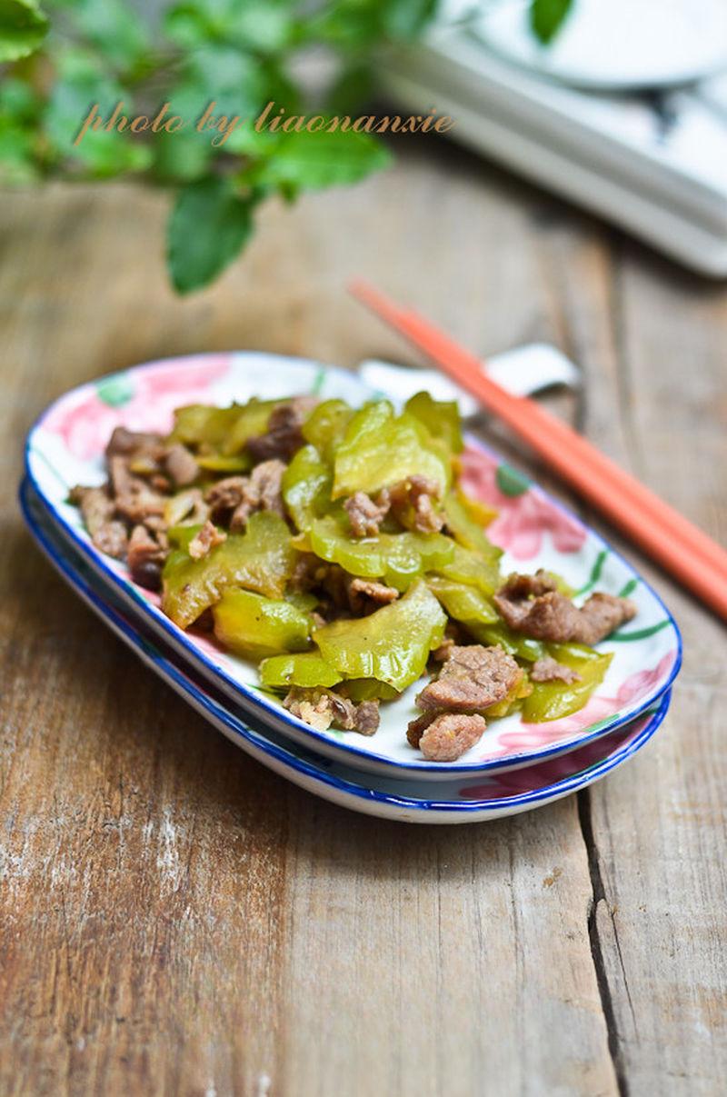Bitter Gourd and Pork Stir-Fry recipe photo
