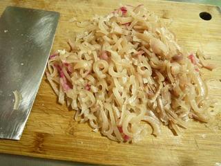 Soup Dumplings (Xiao Long Bao) step 4: Slice the pig skin into thin strips.
