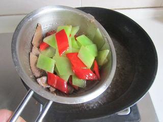 Stir-Fried Liver with Bok Choy and Red Pepper step 5: As soon as the liver changes color, remove it from the wok. Briefly blanch or st