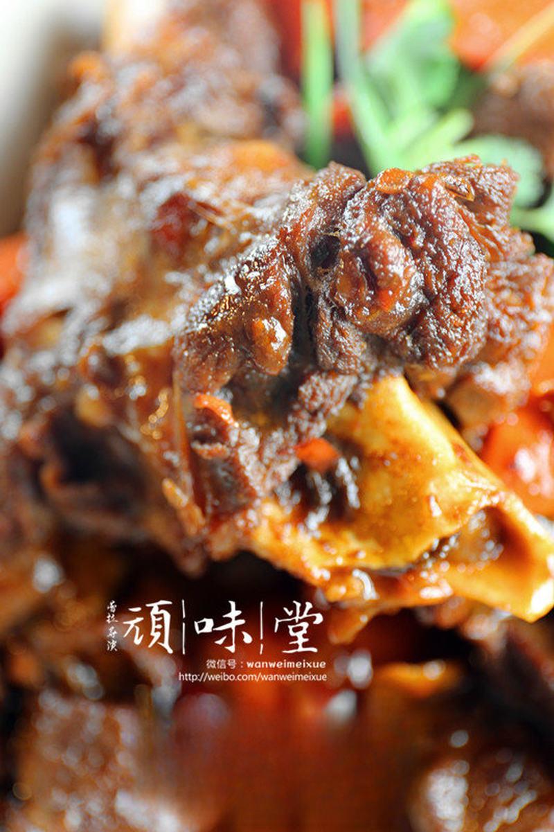Braised Lamb Leg with Carrots recipe photo