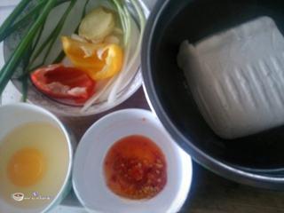 Pan-Fried Tofu with Egg and Bell Peppers step 1: Prepare all ingredients.