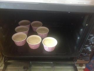 Oatmeal Muffins step 9: Preheat the oven to 190°C (top heat) and 180°C (bottom heat). Bake for approxima