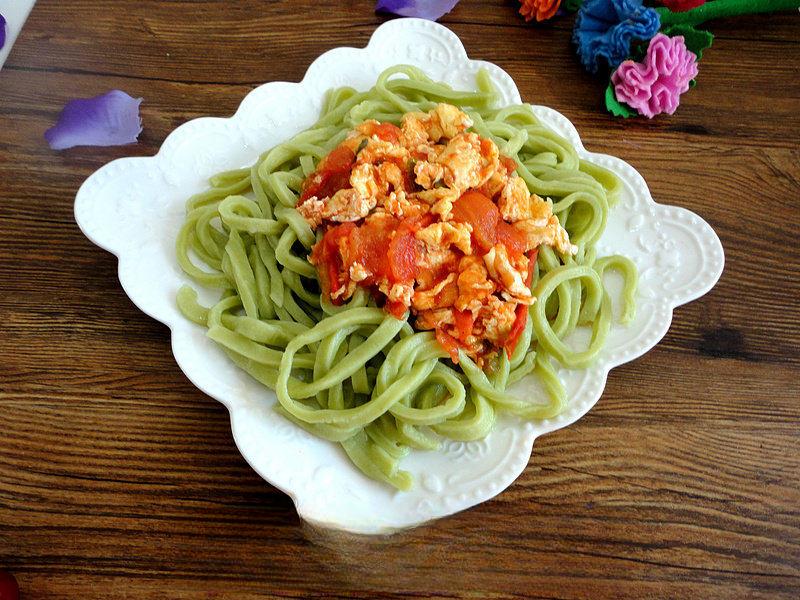Spinach Handmade Noodles recipe photo
