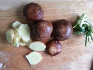 Five-Spice Roasted Chicken step 3: Rinse the dried shiitake mushrooms. Slice the ginger and tie the scallions into