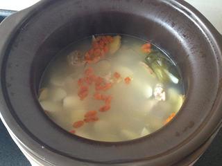 Chicken and Chinese Yam Soup step 13: Season with salt and a pinch of white pepper to taste.