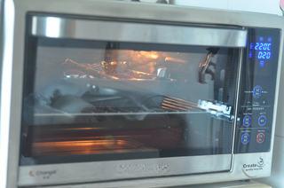 Baked Tilapia with Vegetables step 9: Bake in a preheated oven at 220°C (425°F) for about 20 minutes, or until the fis