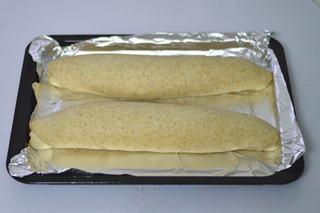 Whole Wheat Sandwich Bread Recipe step 8: Bake in a preheated 200°C (392°F) oven for about 20 minutes.