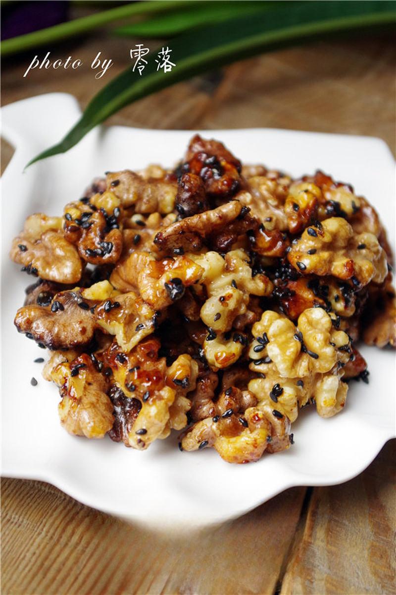 Honey Glazed California Walnuts recipe photo