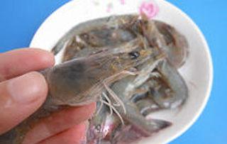 Oven-Baked Salt and Pepper Shrimp Recipe step 2: Rinse the shrimp thoroughly, then trim off the antennae and legs.