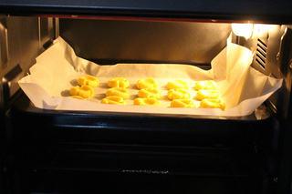 Melt-in-Your-Mouth Cornstarch Cookies step 9: Bake in a preheated oven at 170°C (340°F) for 15–20 minutes, or until the edges 