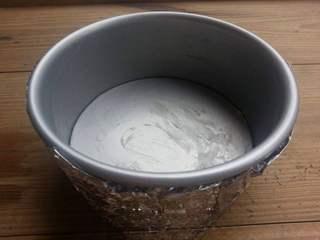 Cream Cheese Cake Recipe step 8: Grease the cake mold and wrap the bottom with aluminum foil to prevent water fro