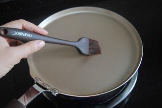 Japanese Dorayaki Recipe step 8: Heat a nonstick pan over low heat and lightly brush with corn oil.