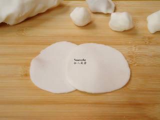 Crystal Shrimp Dumplings (Har Gow) step 7: Roll each portion into a thin round wrapper.