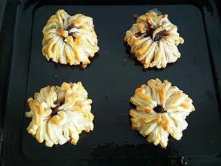 Red Bean Puff Pastry Recipe step 10: Remove from the oven and allow to cool slightly before serving.