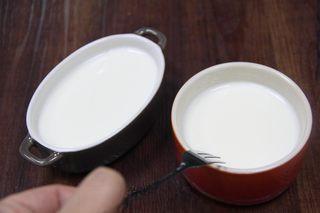 Double-Skin Milk Pudding with Red Beans step 3: Carefully pierce the edge of the milk skin and slowly pour the milk back into th