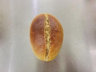 Whole Wheat Bread with Pork Floss Filling step 10: Fill generously with pork floss and serve.
