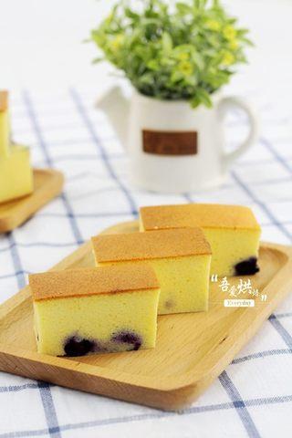 Japanese Cotton Cheesecake Recipe step 11: Remove the cake from the oven and slice before serving.