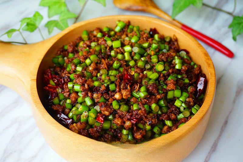 Garlic Chives Stir-Fry with Ground Pork recipe photo