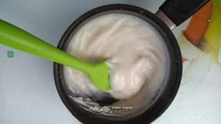 Crispy Fried Milk Recipe step 3: Cook over medium heat, stirring constantly, until the mixture thickens into a sm