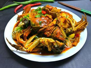 Spicy Stir-Fried Crab step 18: Enjoy this flavorful Sichuan-style spicy crab dish.