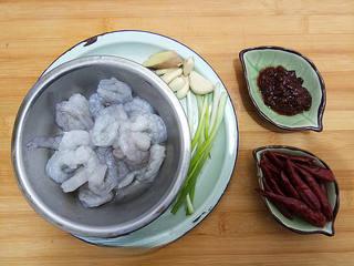 Spicy Garlic Shrimp with Doubanjiang step 1: Prepare the shrimp, dried chilies, doubanjiang, garlic, ginger, scallions, and c