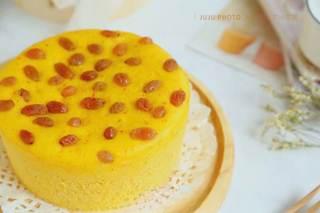 Sweet Pumpkin Steamed Cake Recipe step 10: Enjoy the finished pumpkin steamed cake.