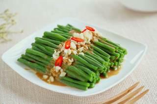 Bean Sprout Salad step 8: Serve and enjoy.