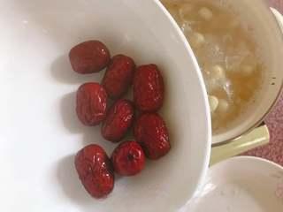 Tremella and Lotus Seed Sweet Soup step 9: Add the red dates. Bring back to a boil, then continue simmering over medium hea