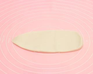 Crispy Flaky Pastries step 13: Roll into a long oval shape.