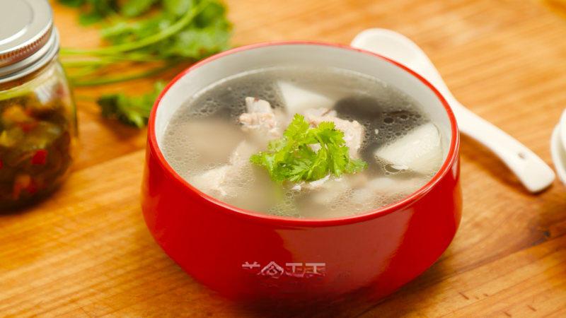Braised Pork Ribs with Yam and Black Fungus recipe photo