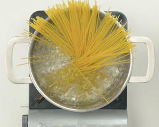 Beef and Tomato Pasta step 4: Cook the pasta in boiling salted water according to package directions until al