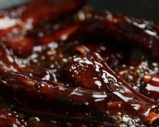 Braised Pork Ribs step 7: Season with salt when the ribs are nearly tender. Continue cooking until fully f