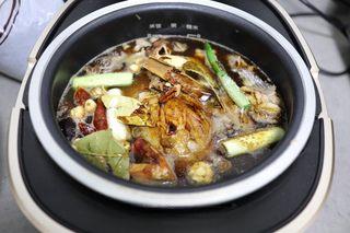 Braised Beef Shank step 7: Add the prepared spices, light soy sauce, salt, brown sugar, and a small amount