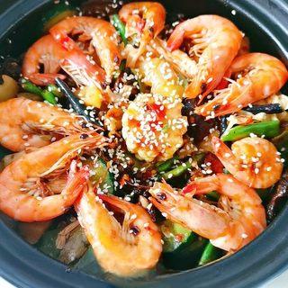 Spicy Mala Stir-Fry with Pork, Shrimp and Mixed Vegetables step 15: Transfer the stir-fry to a serving platter.