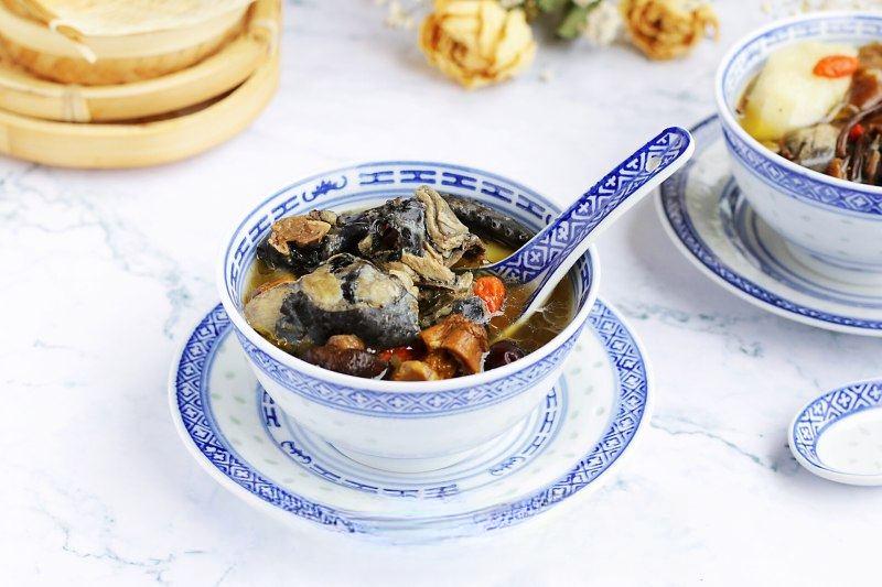 Braised Black Chicken with Chinese Herbs and Mushrooms recipe photo