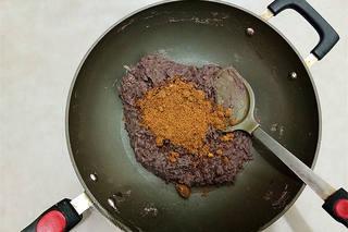 Steamed Red Bean Buns step 4: Add the brown sugar and continue stirring until the sugar dissolves and the mixt
