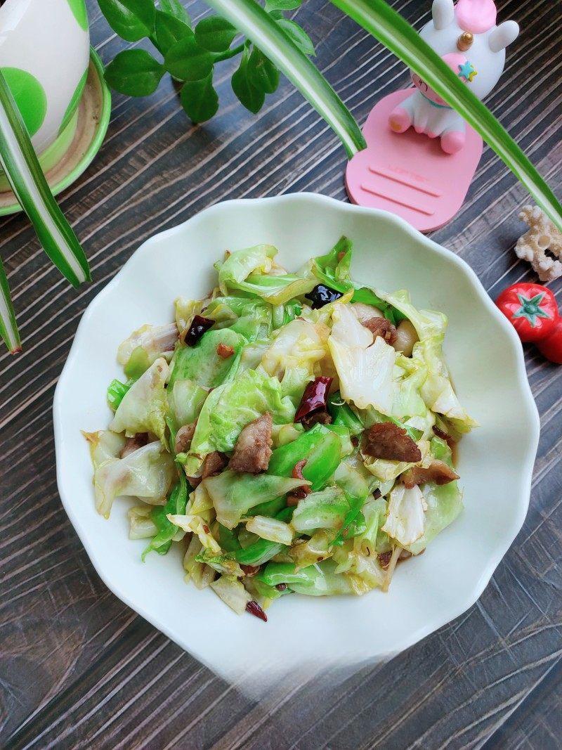 Stir-Fried Cabbage with Pork recipe photo