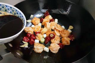 Sweet and Spicy Cashew Shrimp step 14: Cook until the sauce clings to the shrimp and cashews, then remove from the heat