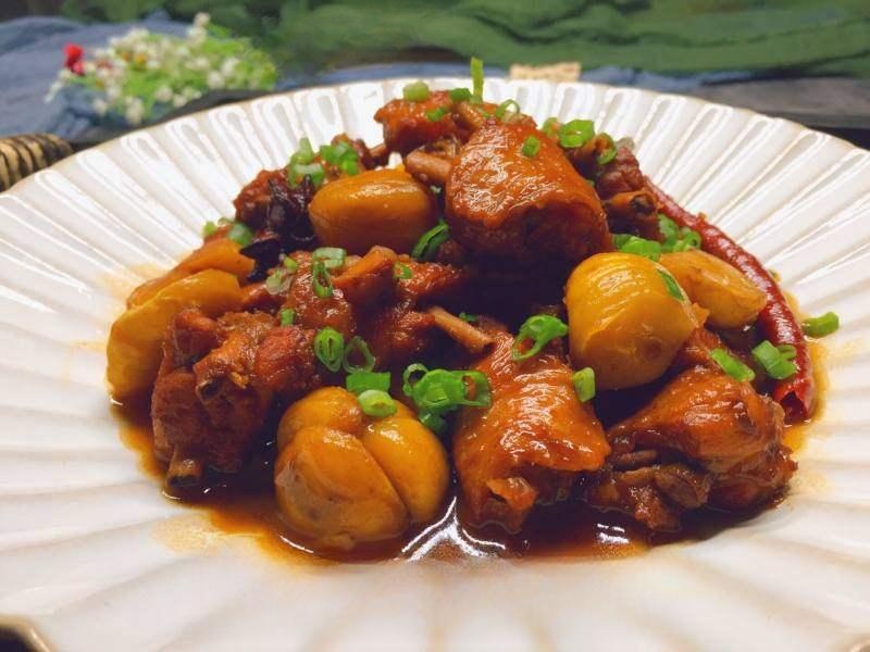 Braised Chicken Wings with Chestnuts recipe photo