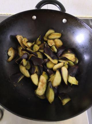 Braised Fish-Fragrant Eggplant step 4: Remove the softened eggplant and set aside.