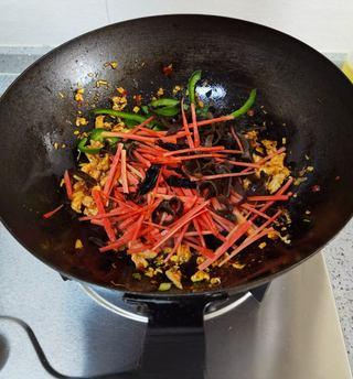 Fish-Fragrant Pork Strips step 13: Serve immediately while hot.
