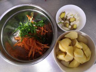 Fruit Kimchi with Napa Cabbage step 6: Julienne the carrot, chop the green onions, peel and dice the apple and pear, an