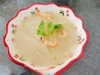 Baby Cabbage Soup with Shrimp Shell Broth step 11: Serve hot and enjoy.