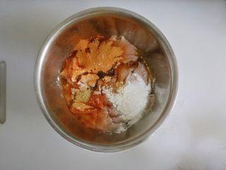 Louisiana Chicken Cheeseburger step 2: Combine the chicken with Louisiana seasoning, soy sauce, white pepper, cooking w