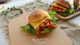 Louisiana Chicken Cheeseburger step 7: Serve immediately. Customize with pickles, cabbage, mustard, mayonnaise, or othe
