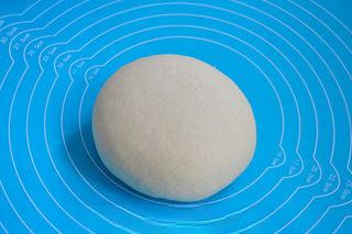 Buckwheat and Barley Flour Steamed Bread step 3: Knead the dough until smooth and elastic.