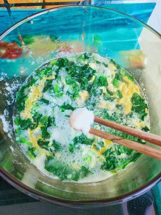 Chinese Yam, Spinach and Egg Soup step 10: Add a small amount of lard and stir until melted.