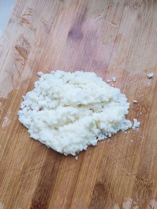 Chinese Yam, Spinach and Egg Soup step 5: Crush and finely mince the Chinese yam into a coarse paste.